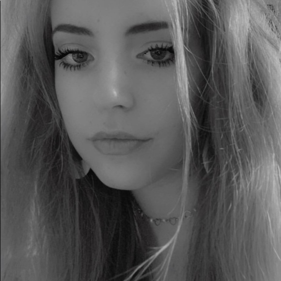 Meet your Posher, Avery - Picture 1 of 1